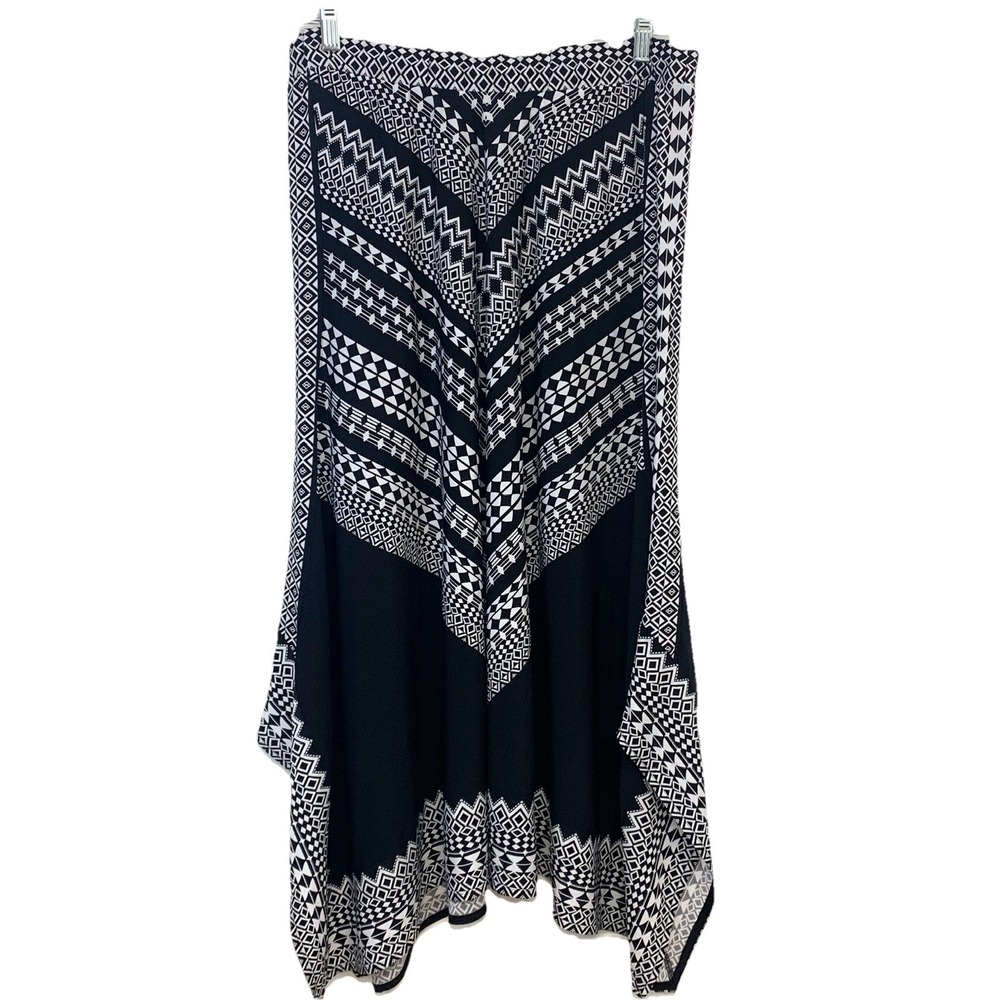 Chicos 1 Abstract Asymmetric Pull On Skirt Medium Black White Stretch Knit